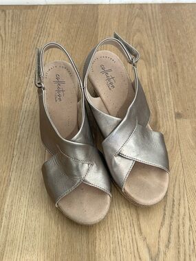 Clark's Lafley Alaine wedge sandals EUC Size 7.5